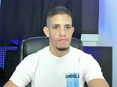 jhonnysnow17 Show in webcam