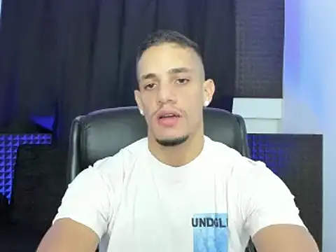 jhonnysnow17 Шоу с уебкамера
