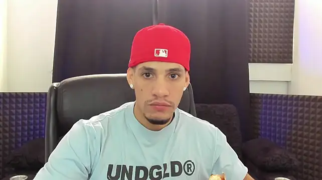 jhonnysnow17's Live XXX Chat