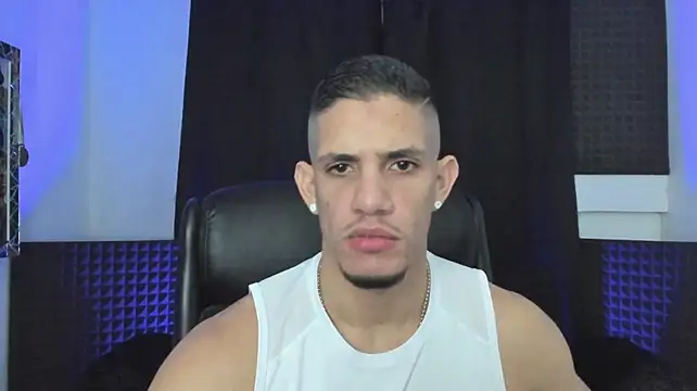 Show de jhonnysnow17 na webcam