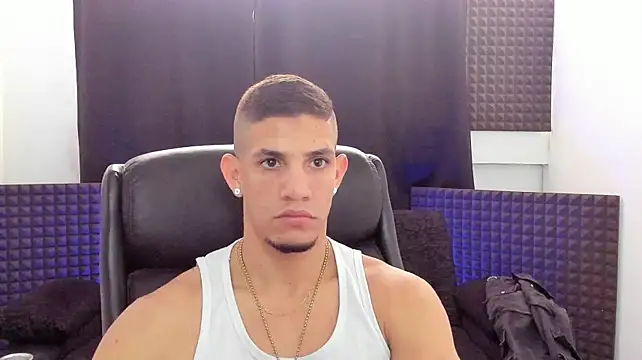 jhonnysnow17 – webcam-show
