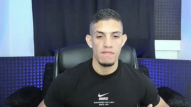 jhonnysnow17's Webcam Show