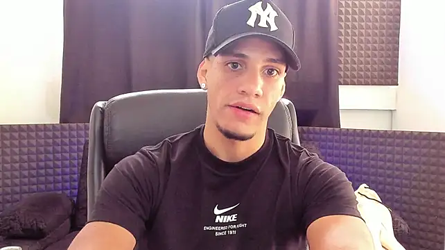jhonnysnow17 Webcam Show