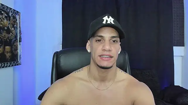 Show modela jhonnysnow17 na web-kameri