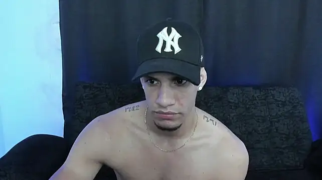 jhonnysnow17 Webcam-Show