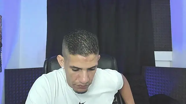 jhonnysnow17 Webcam Show