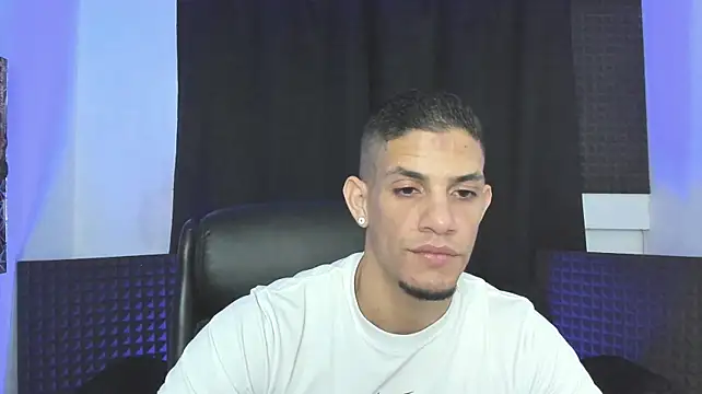 jhonnysnow17 Show Webcam