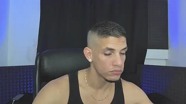 jhonnysnow17 – webcam-show