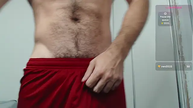 cutehairymacho: διαδικτυακό σόου στην κάμερα