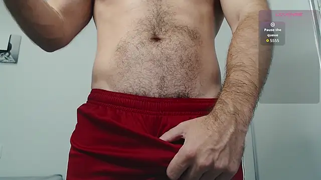 cutehairymacho: διαδικτυακό σόου στην κάμερα