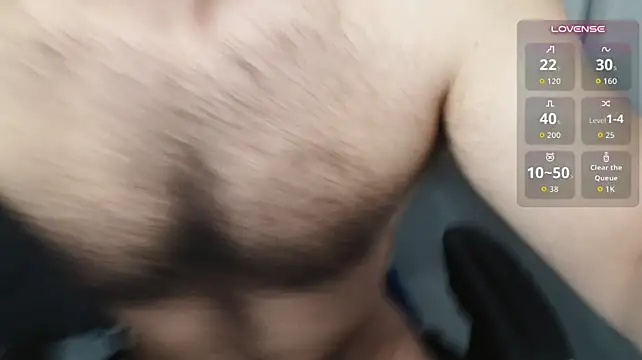 Show modela cutehairymacho na web-kameri