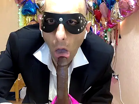 Show modela HandsomeAlfie na web-kameri
