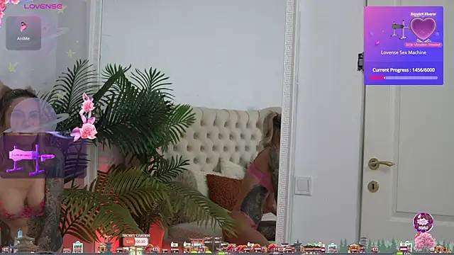 TiffanyMaze webcam show