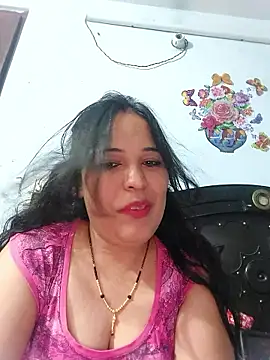 Poojabhabi101 Webcam-Show