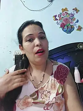 Poojabhabi101 Webcam-Show
