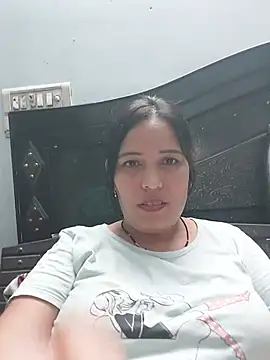 Poojabhabi101 Live XXX Chat