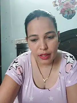Poojabhabi101's Live XXX Chat
