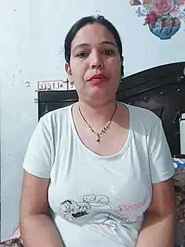Poojabhabi101 Adlı Modelin Canlı XXX Sohbeti