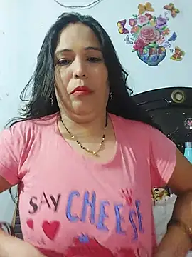 Poojabhabi101 Adlı Modelin Web Kamerası Şovu