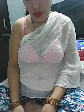 Poojabhabi101 Show in webcam