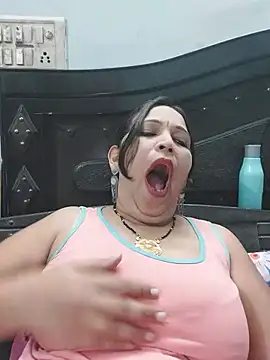 Živý XXX chat Poojabhabi101