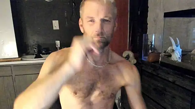 Ben_Jamin Show in webcam