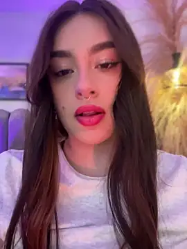 XXX chat uživo modela cute__cherry_