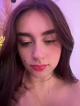 cute__cherry_'s Live XXX Chat