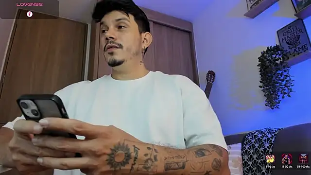 alejandro_stark's Webcam Show