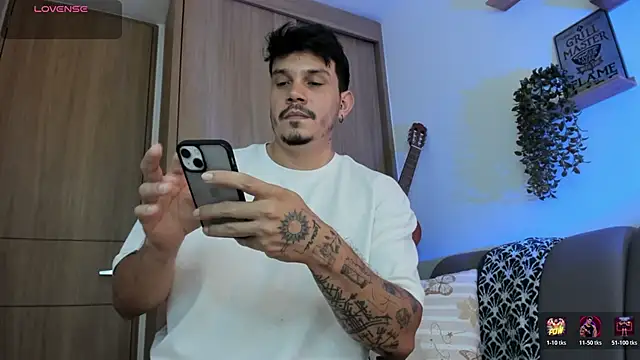 alejandro_stark Pertunjukan Webcam