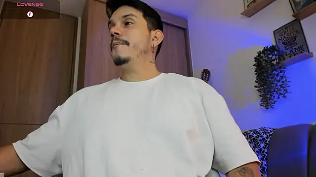 alejandro_stark Pertunjukan Webcam