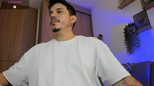 alejandro_stark Pertunjukan Webcam
