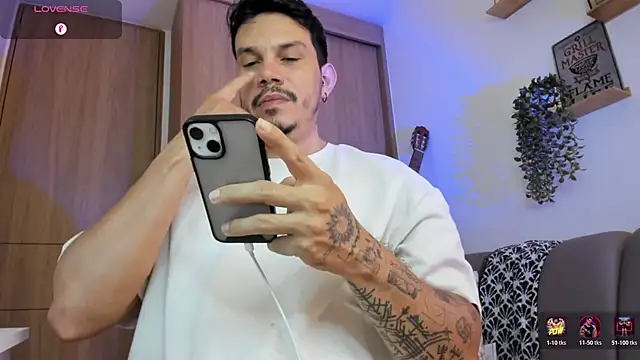 عرض كام alejandro_stark