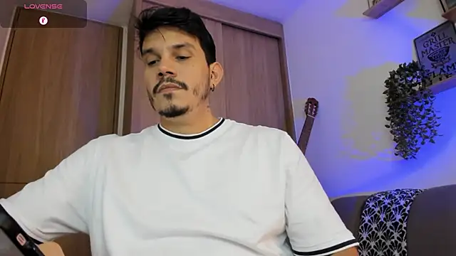عرض كام alejandro_stark