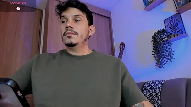 عرض كام alejandro_stark