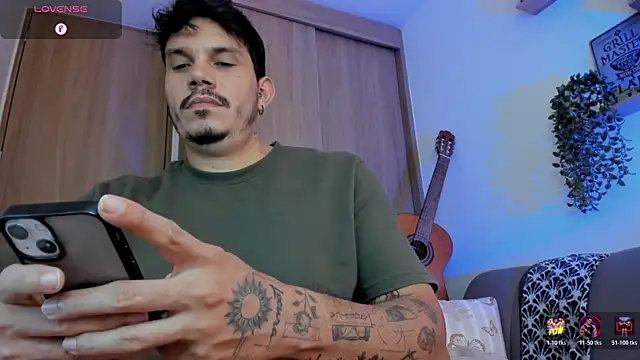 alejandro_stark's Webcam Show