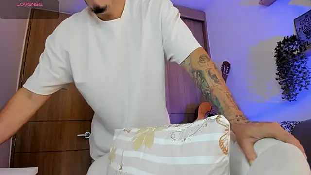 alejandro_stark Pertunjukan Webcam