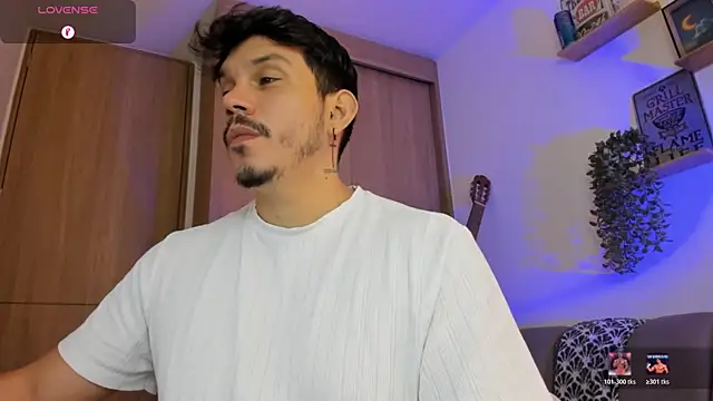 alejandro_stark's Webcam Show
