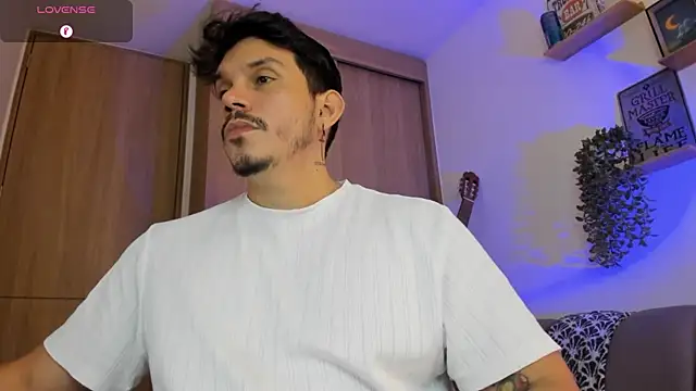 alejandro_stark Show Webcam