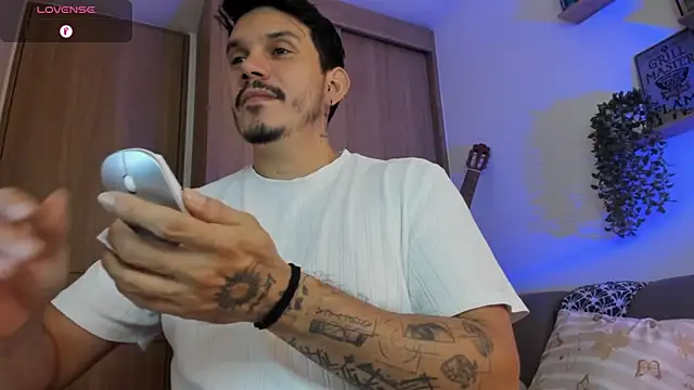 alejandro_stark Webcam Show