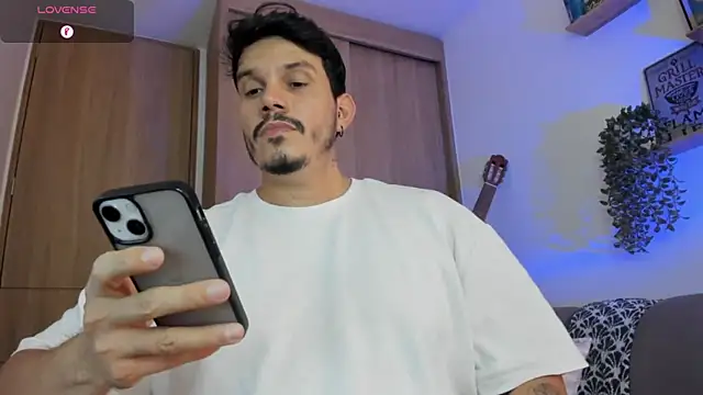Chat +18 de alejandro_stark ao vivo