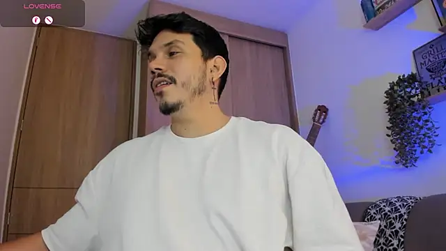 Webkamerová show alejandro_stark