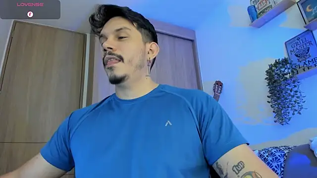 הופעת וובקאם של alejandro_stark