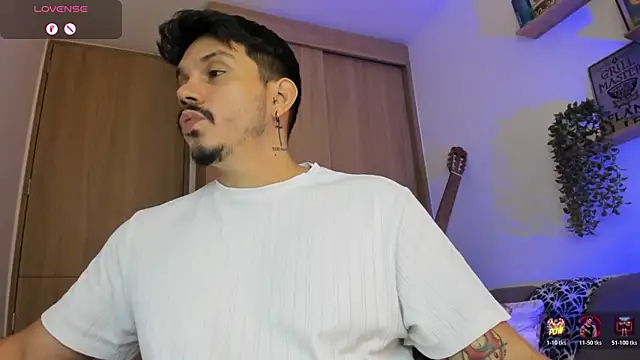 alejandro_starkのウェブカメラショー