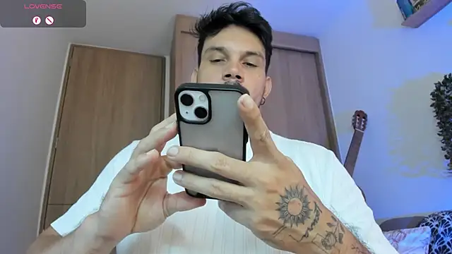 alejandro_stark Шоу с уебкамера