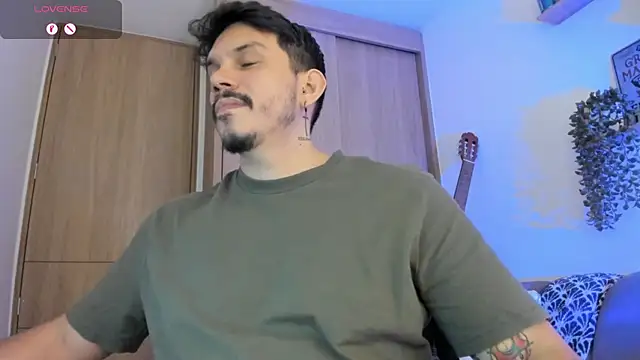Pokazy przed kamerką – alejandro_stark