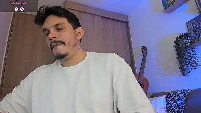 Webkamerová show alejandro_stark