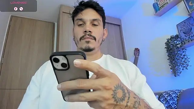 Webkamerová show alejandro_stark