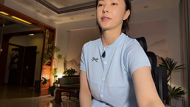 meowLili 网络视讯表演