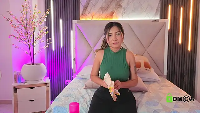 XXX chat uživo modela Happy_tits